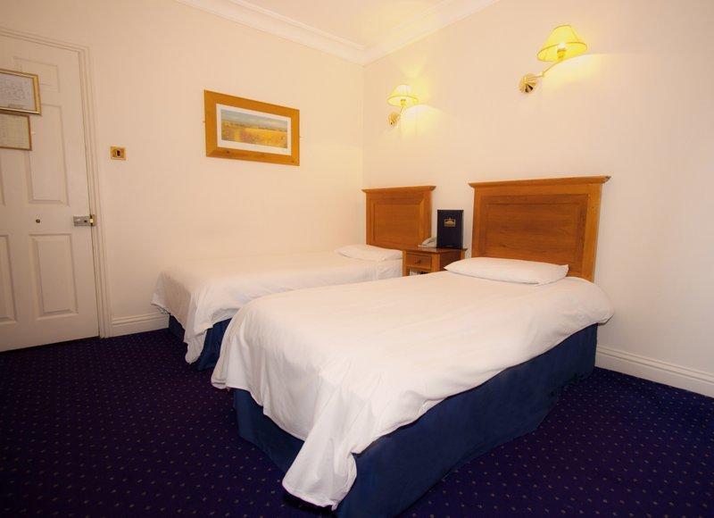 Lynams Hotel Dublin Room photo